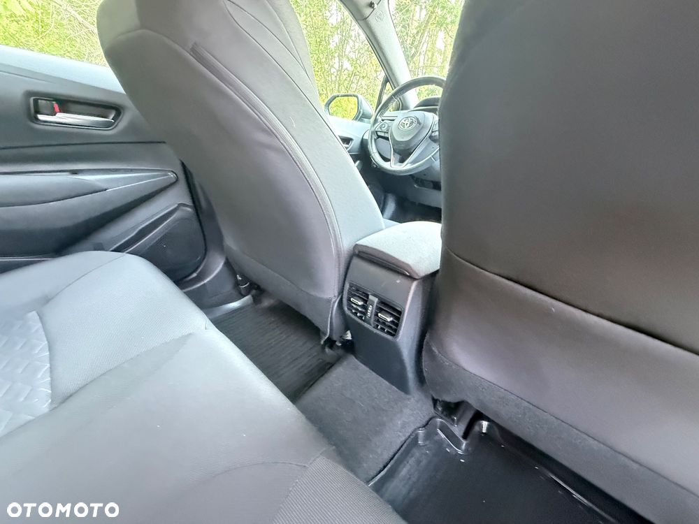 Toyota Corolla 1.8 Hybrid Comfort - 23