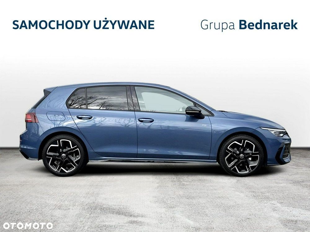 Volkswagen Golf - 6