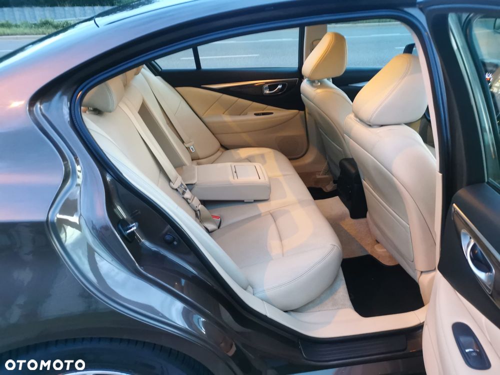 Infiniti Q50 2.2d EU6 - 9