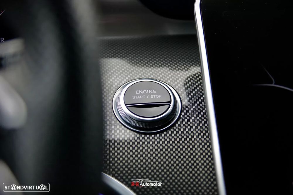 Mercedes-Benz C 300 e AMG Line - 44