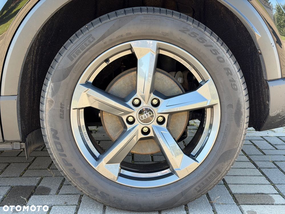 Audi Q4 e-tron 40 - 35