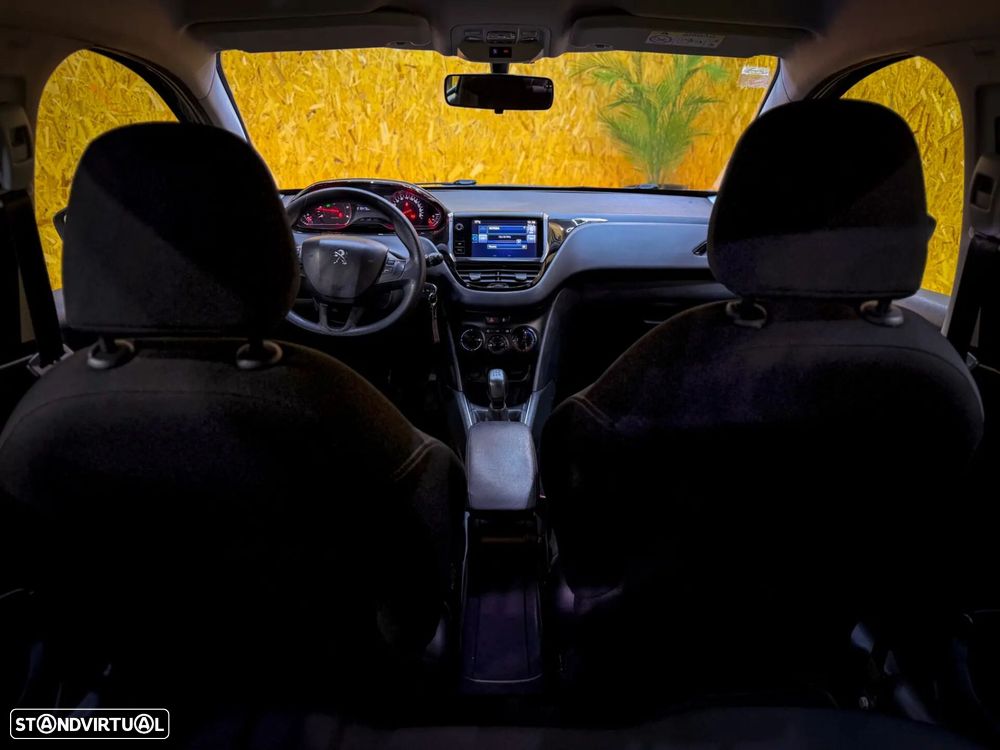 Peugeot 208 1.6 e-HDi SE Style - 31