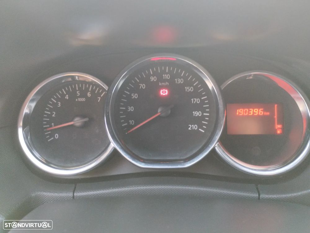 Dacia Duster 1.6 Tour Bi-Fuel - 17