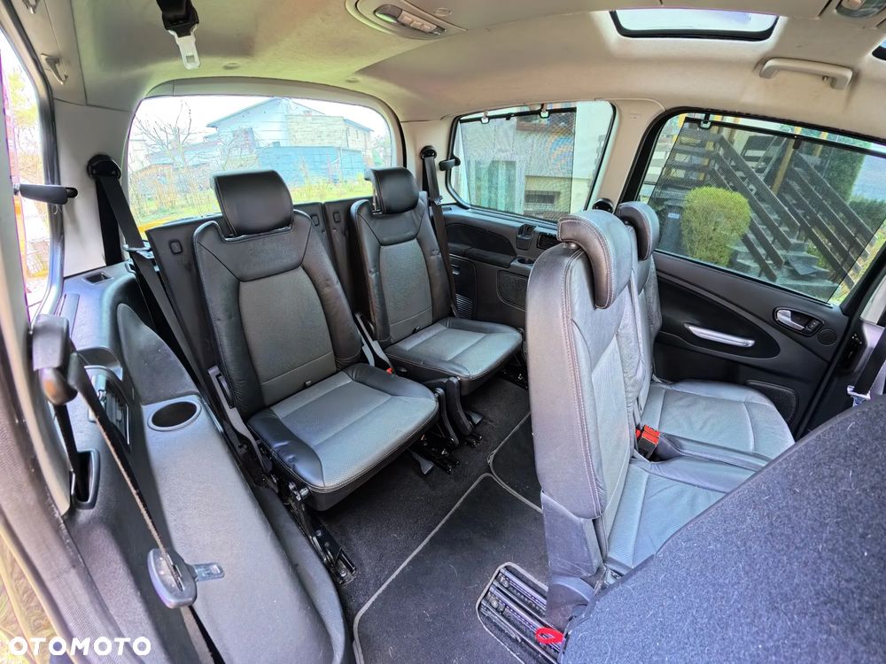 Ford Galaxy 2.0 TDCi Ghia - 21