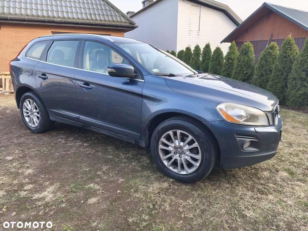 Volvo XC 60 - 4