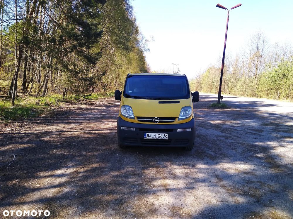 Opel Vivaro - 1