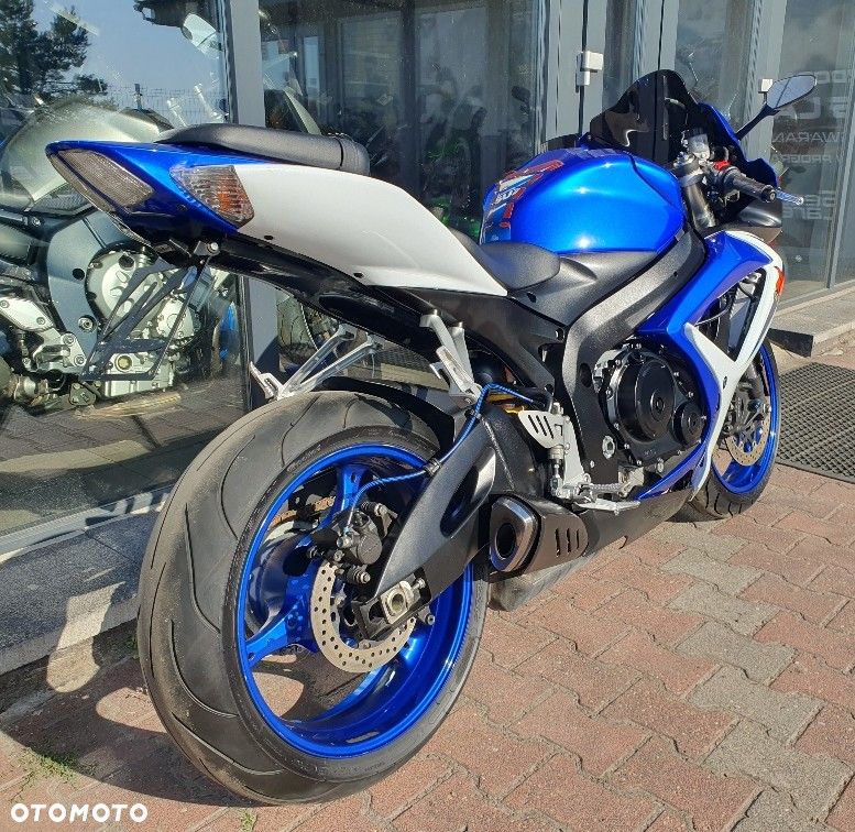 Suzuki GSX-R - 30