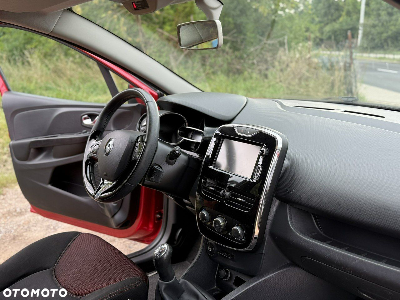 Renault Clio - 19