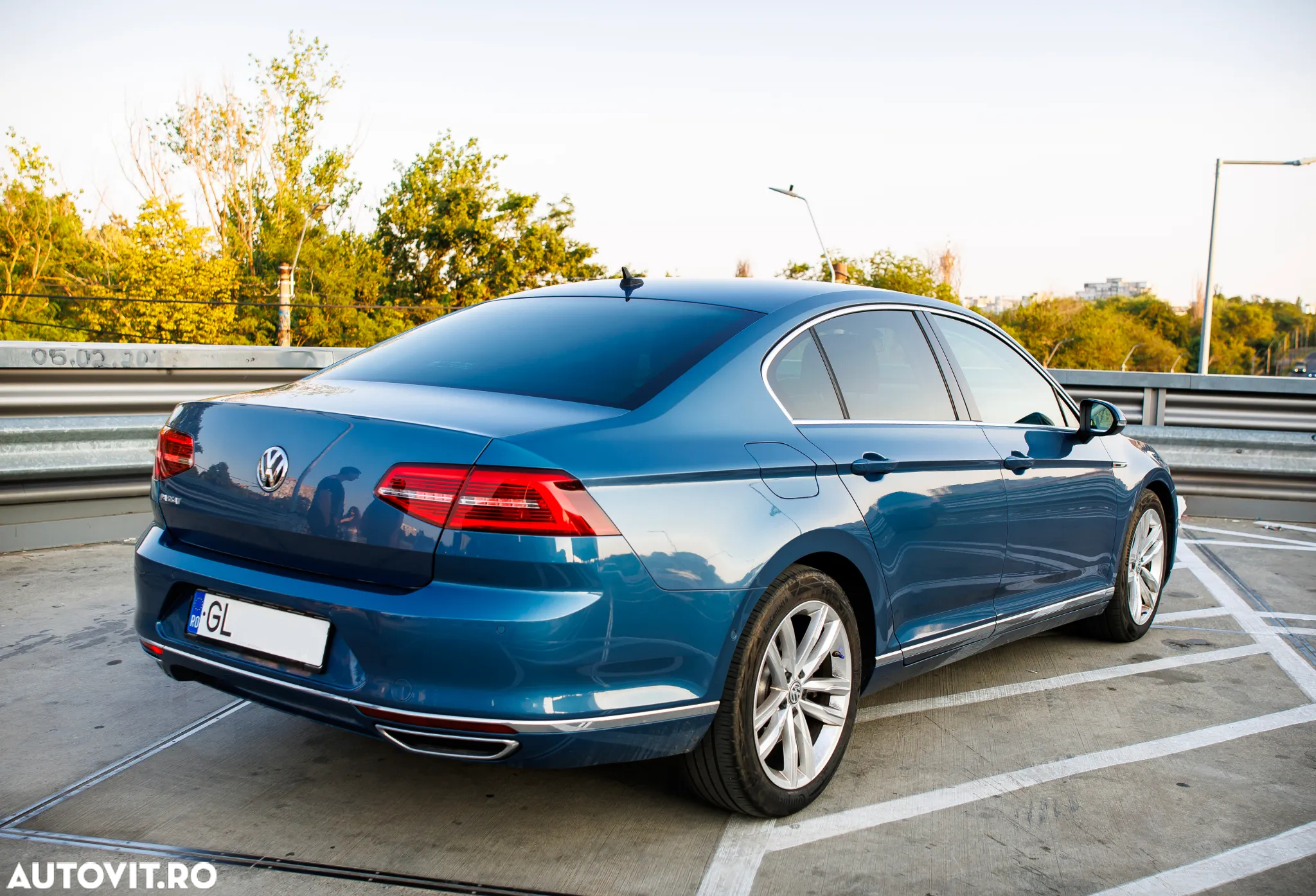 Volkswagen Passat Variant 2.0 TDI DSG 4Motion Highline - 6