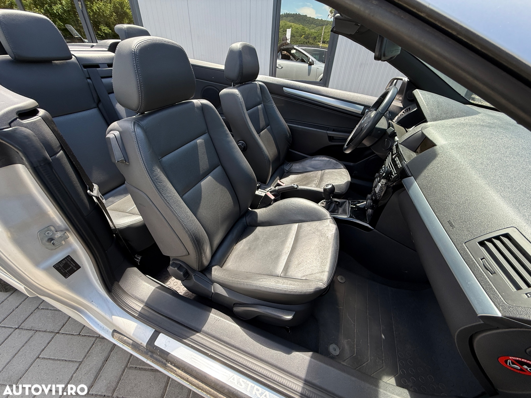 Opel Astra GTC 1.9 CDTI Sport - 16