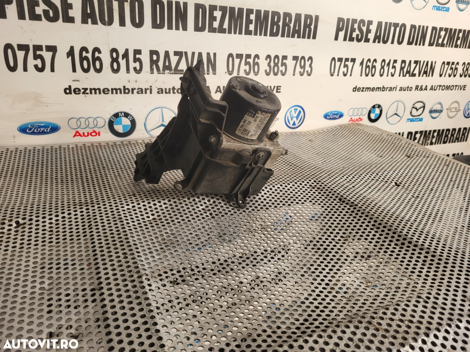 Modul Pompa Unitate ABS Opel Zafira B Astra H Cod 13244860BJ Dezmembrez Opel Zafira B 1.7 Cdti Euro 5 Motor A17DTR Cutie M32 Facelift - 2