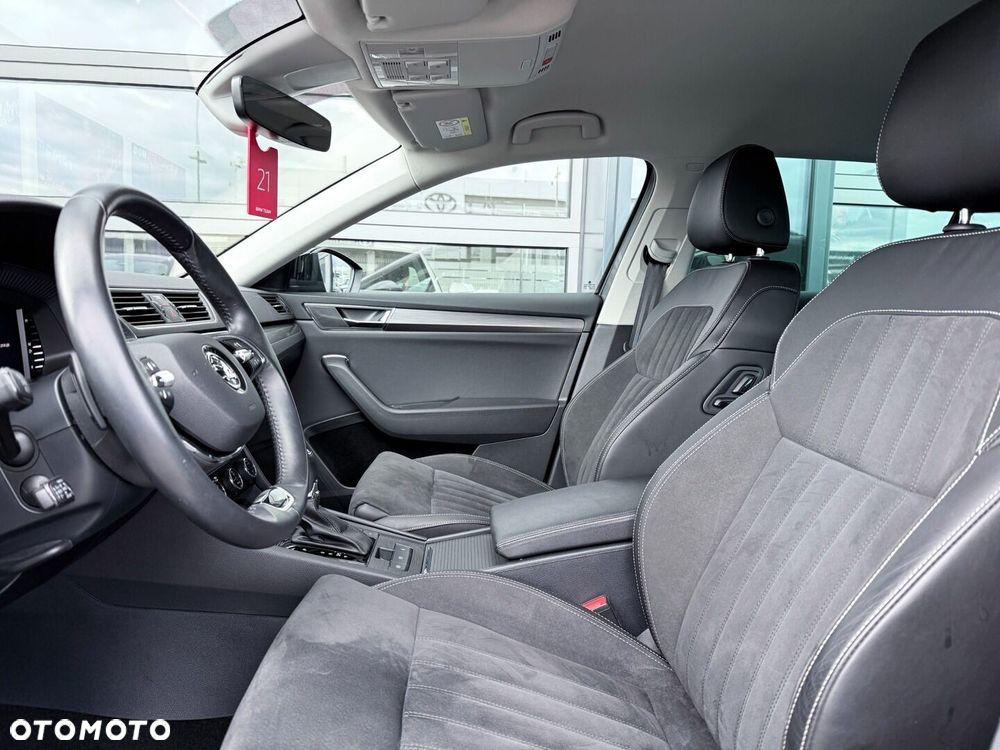 Skoda Superb 2.0 TDI SCR Style DSG - 26