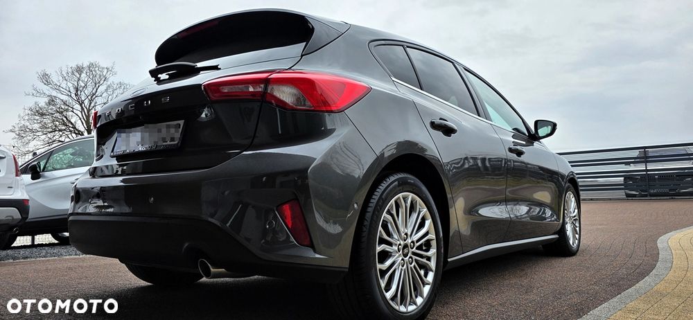 Ford Focus 1.5 EcoBoost Titanium Business - 4