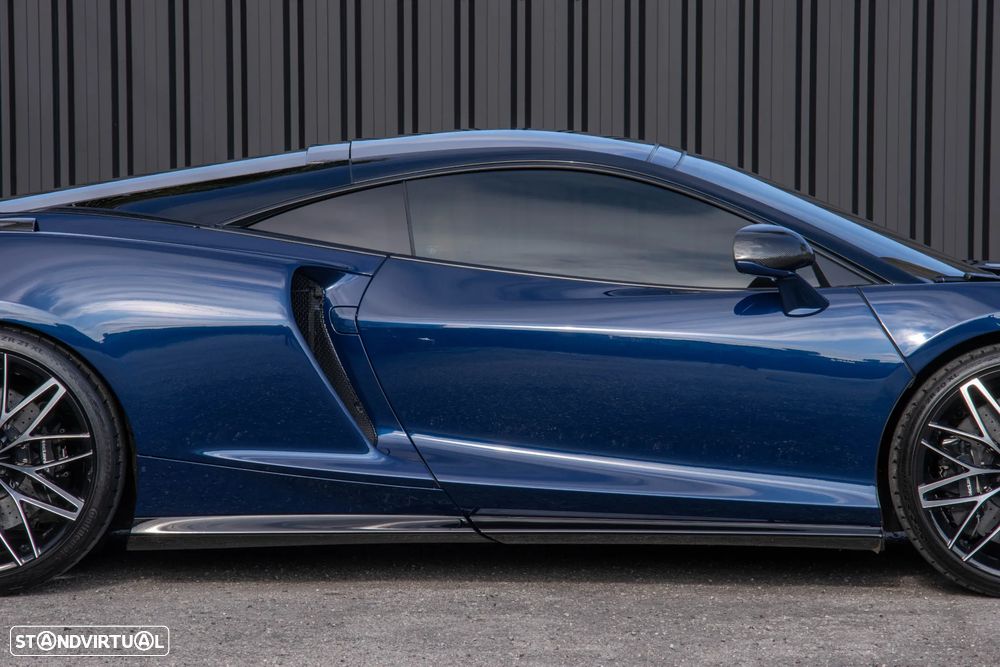 McLaren GT 4.0 Twin-Turbo V8 - 30
