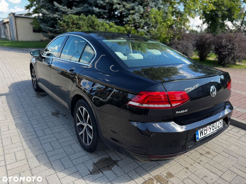 Volkswagen Passat 1.4 TSI BMT Comfortline - 7