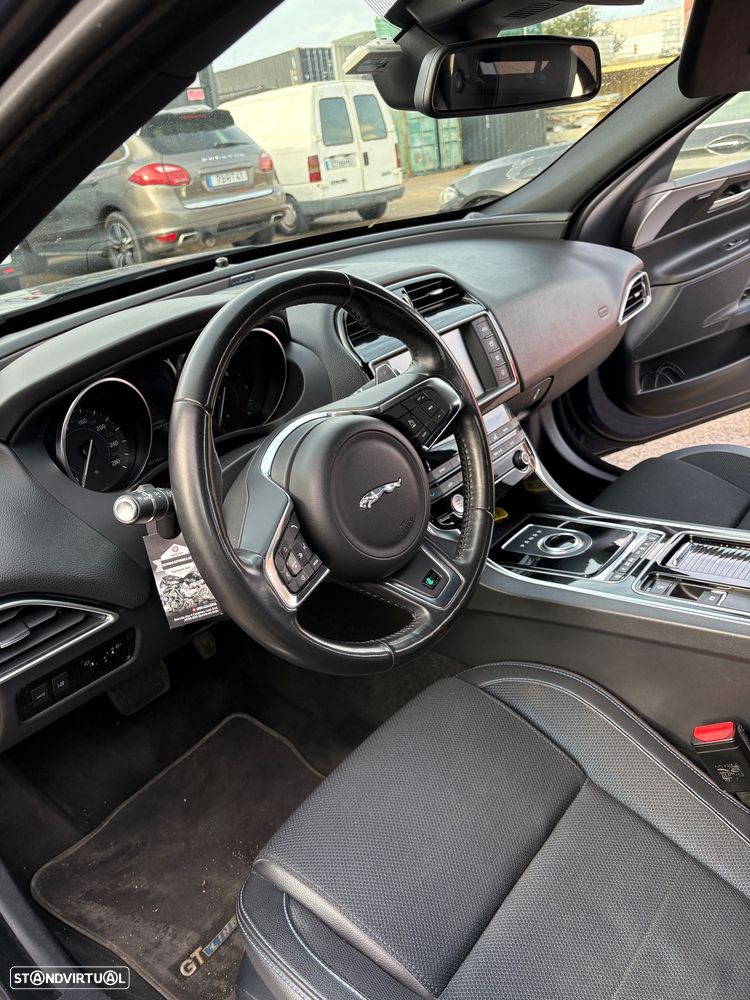 Jaguar XE E-Performance Aut. R-Sport - 7