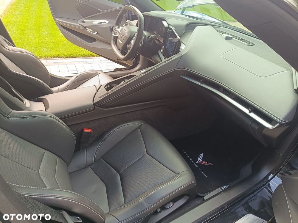 Chevrolet Corvette - 13