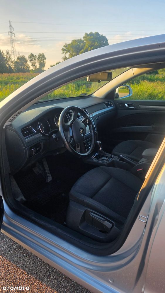Skoda Superb 1.8 TSI Active DSG - 9