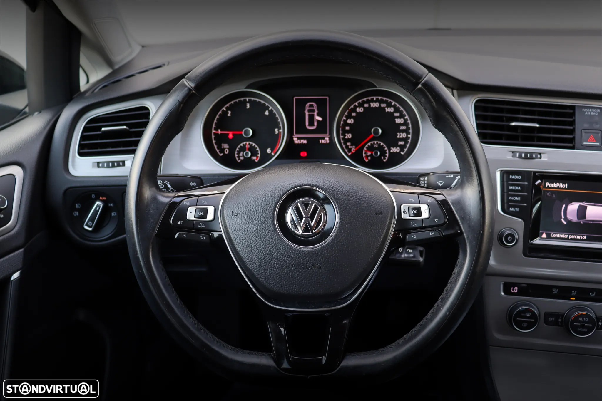 VW Golf Variant 1.6 TDi BlueMotion Confortline - 18