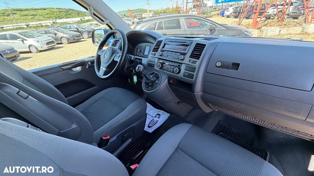 Volkswagen Multivan - 8