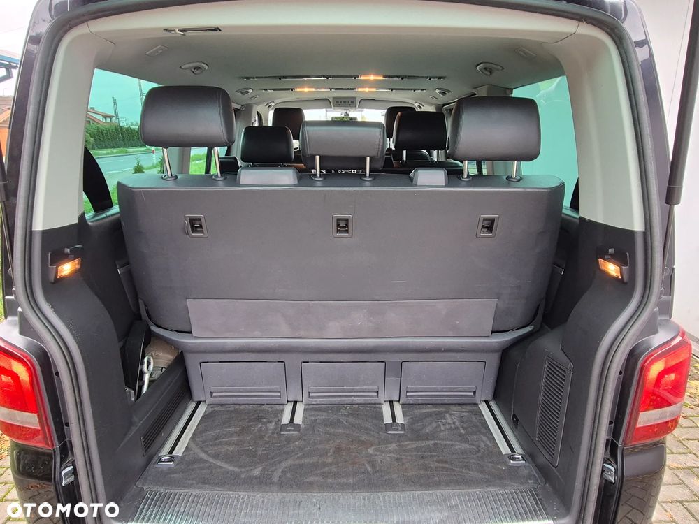 Volkswagen Multivan - 26