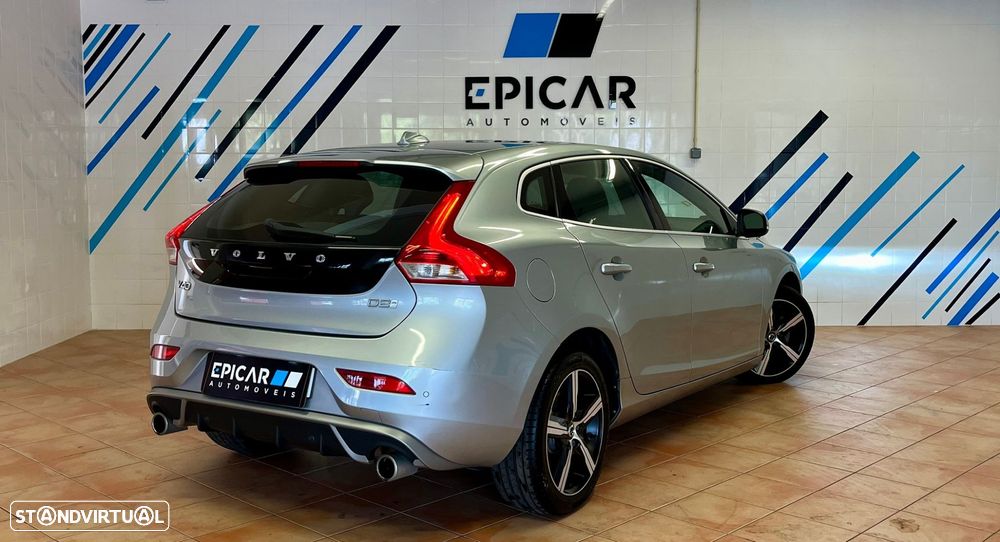 Volvo V40 2.0 D2 R-Design Momentum - 16