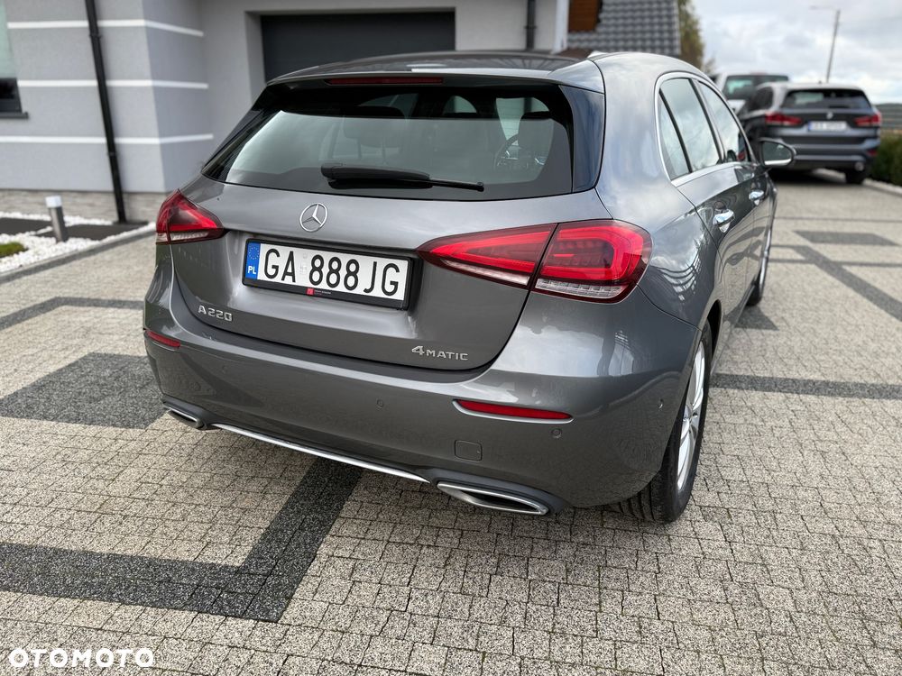 Mercedes-Benz Klasa A 220 4-Matic 7G-DCT - 9