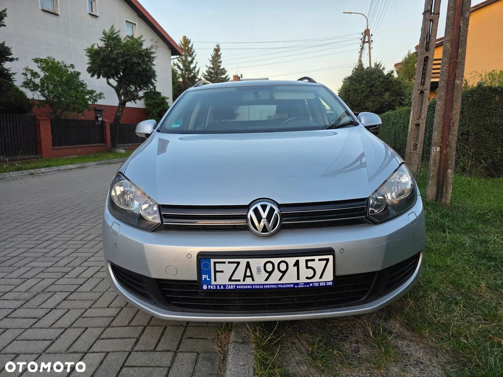 Volkswagen Golf 1.6 TDI DPF Highline - 4