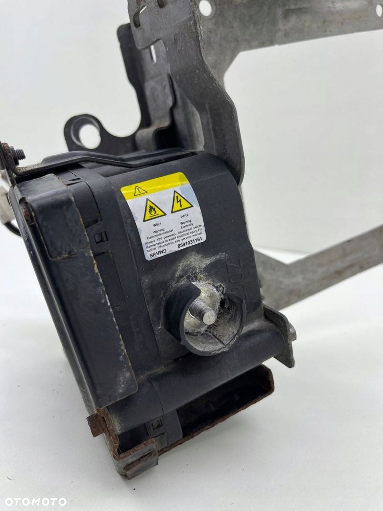 VOLVO XC40 KONDENSATOR ROZRUCHOWY KOMPLET 32311814 32290076 - 2