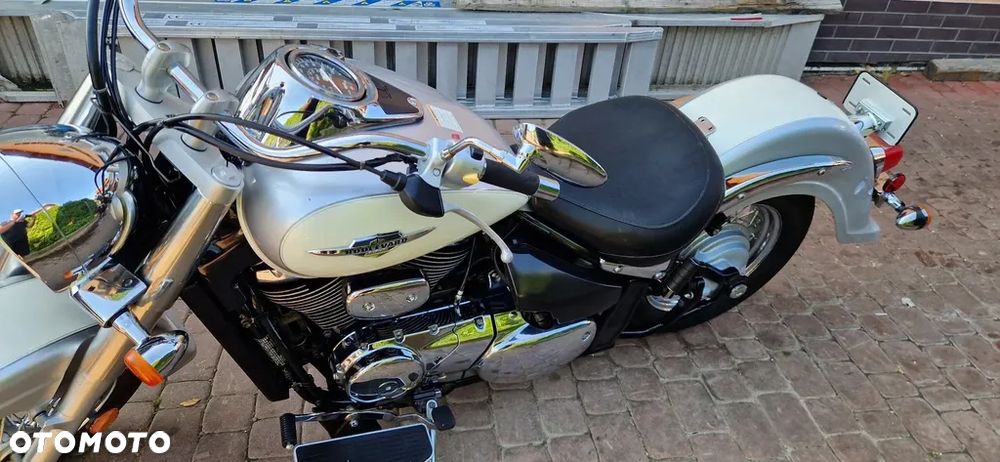 Suzuki VL 800 Volusia - Boulevard C50 - 12