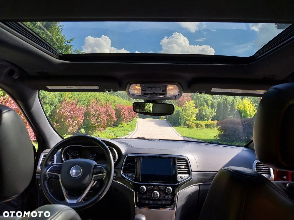 Jeep Grand Cherokee - 18