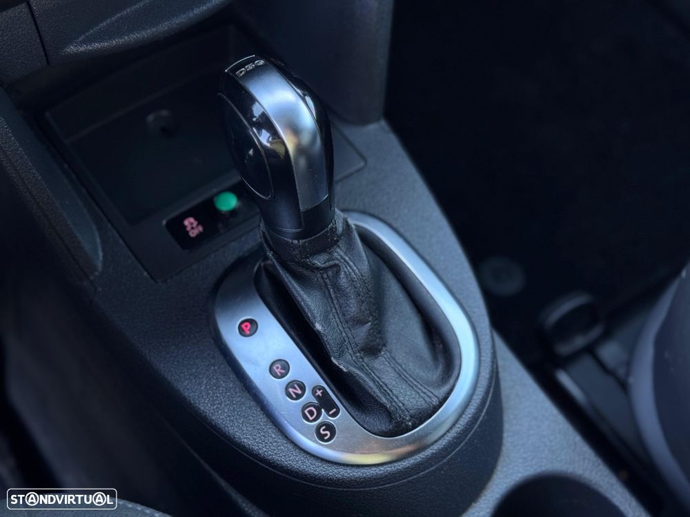 VW Caddy 1.6tdi DSG AC - 12