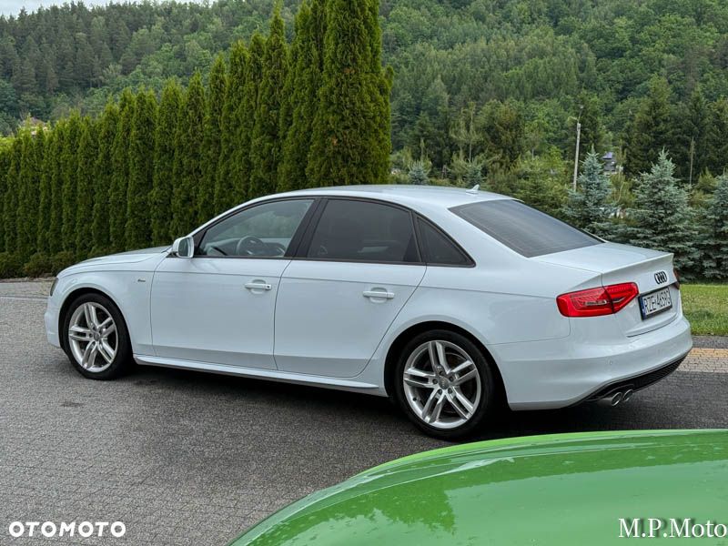 Audi A4 Limousine - 5