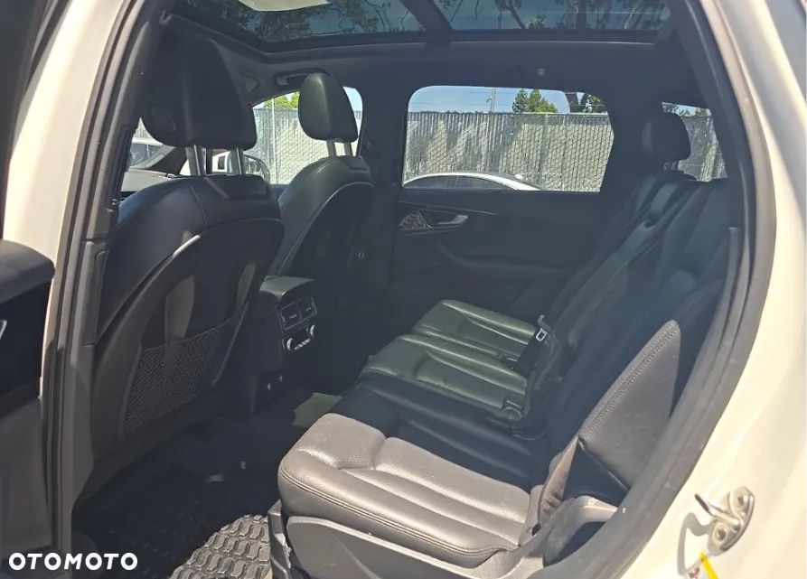 Audi Q7 3.0 TFSI Quattro Tiptronic - 12