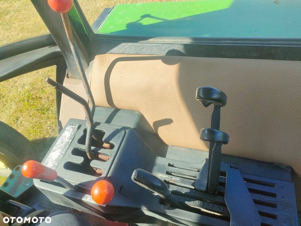 John Deere 2650 - 8