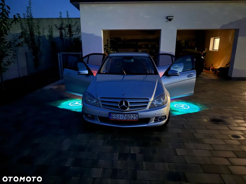 Mercedes-Benz Klasa C 220 T CDI DPF Automatik Avantgarde - 15