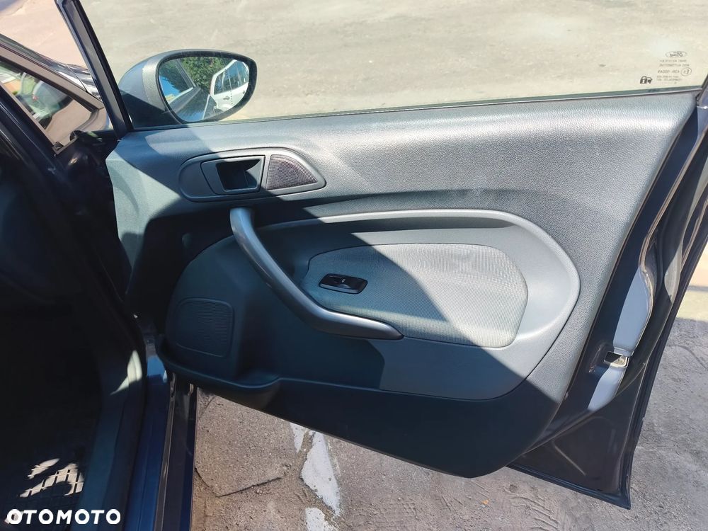 Ford Fiesta 1.25 Trend - 15