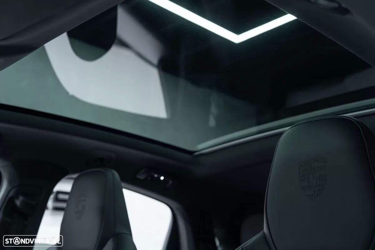 Porsche Cayenne Coupé E-Hybrid - 28