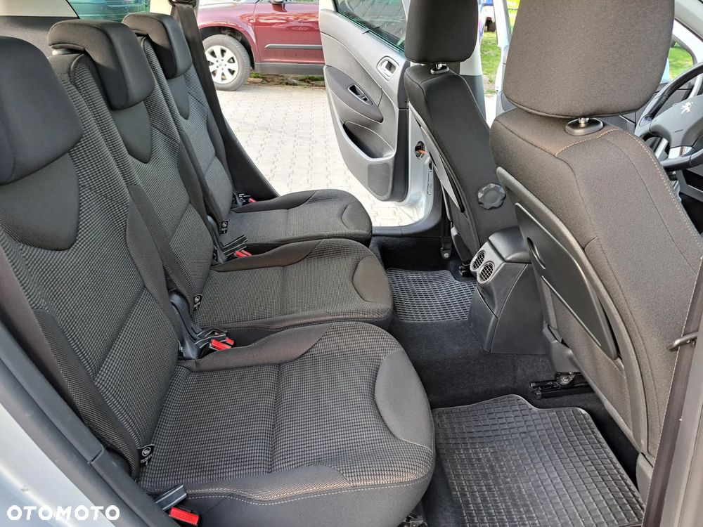 Peugeot 308 - 15