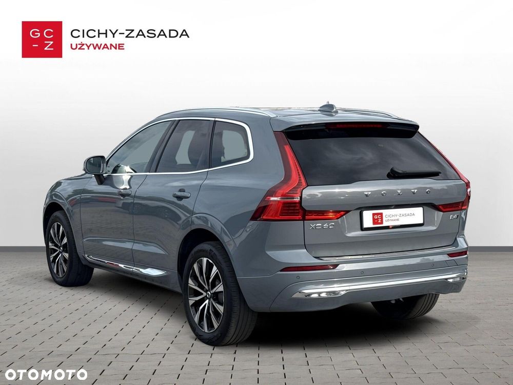 Volvo XC 60 B4 D AWD Plus Bright - 4
