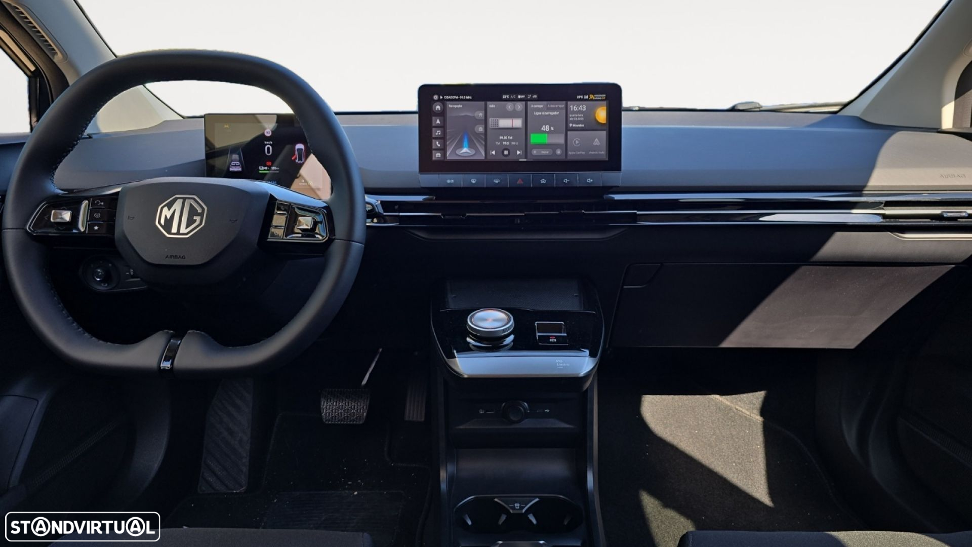 MG MG4 64 kWh Luxury - 11