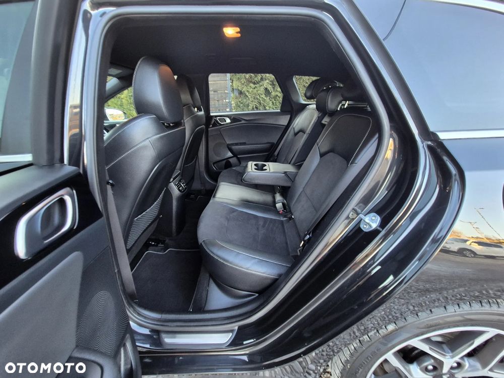 Kia Ceed 1.4 T-GDI OPF GT Line - 10