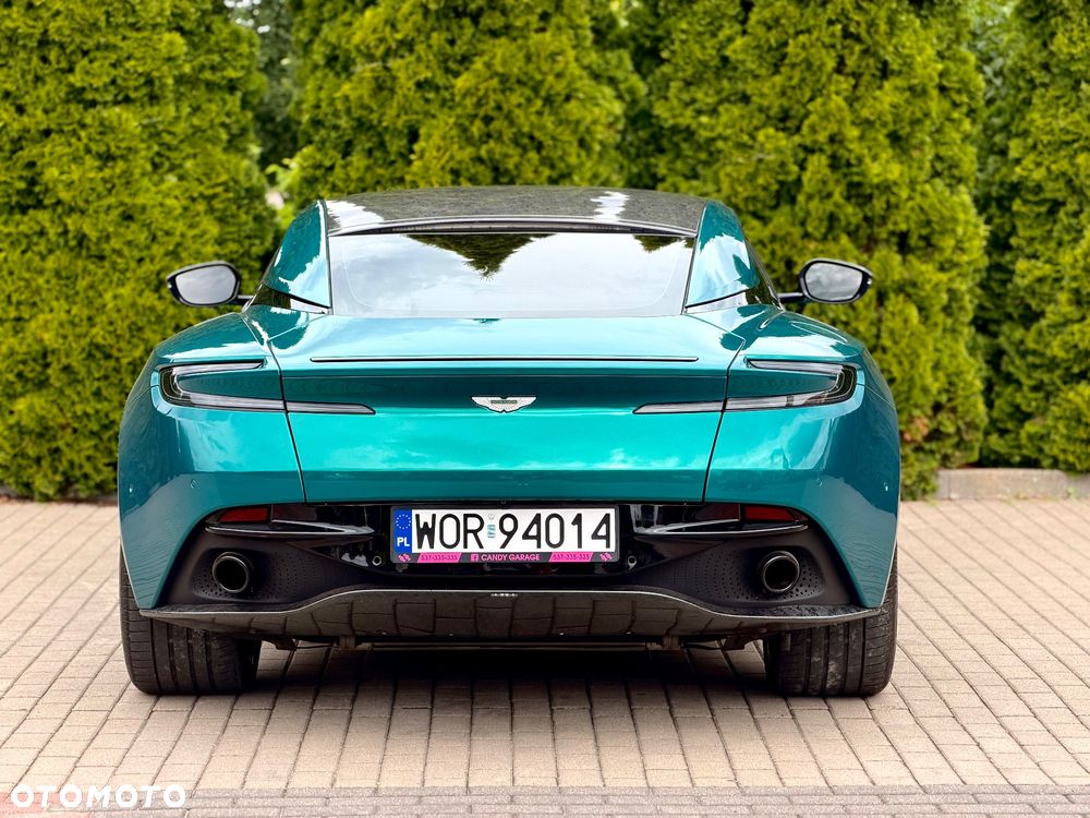 Aston Martin DB11 - 3