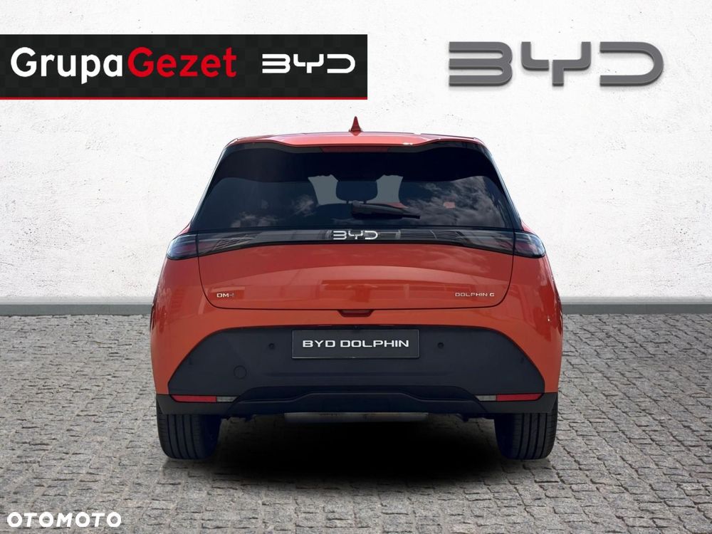 BYD Dolphin - 4