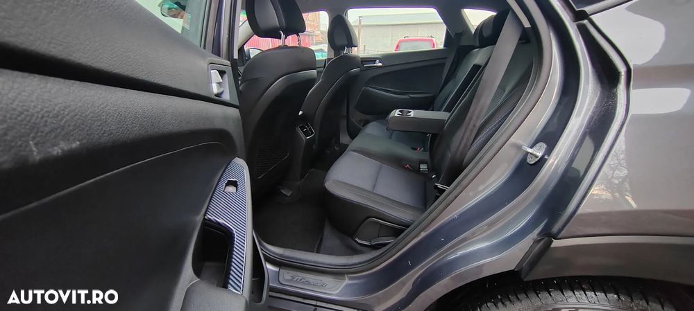 Hyundai Tucson blue 1.6 GDi 2WD Navi - 14