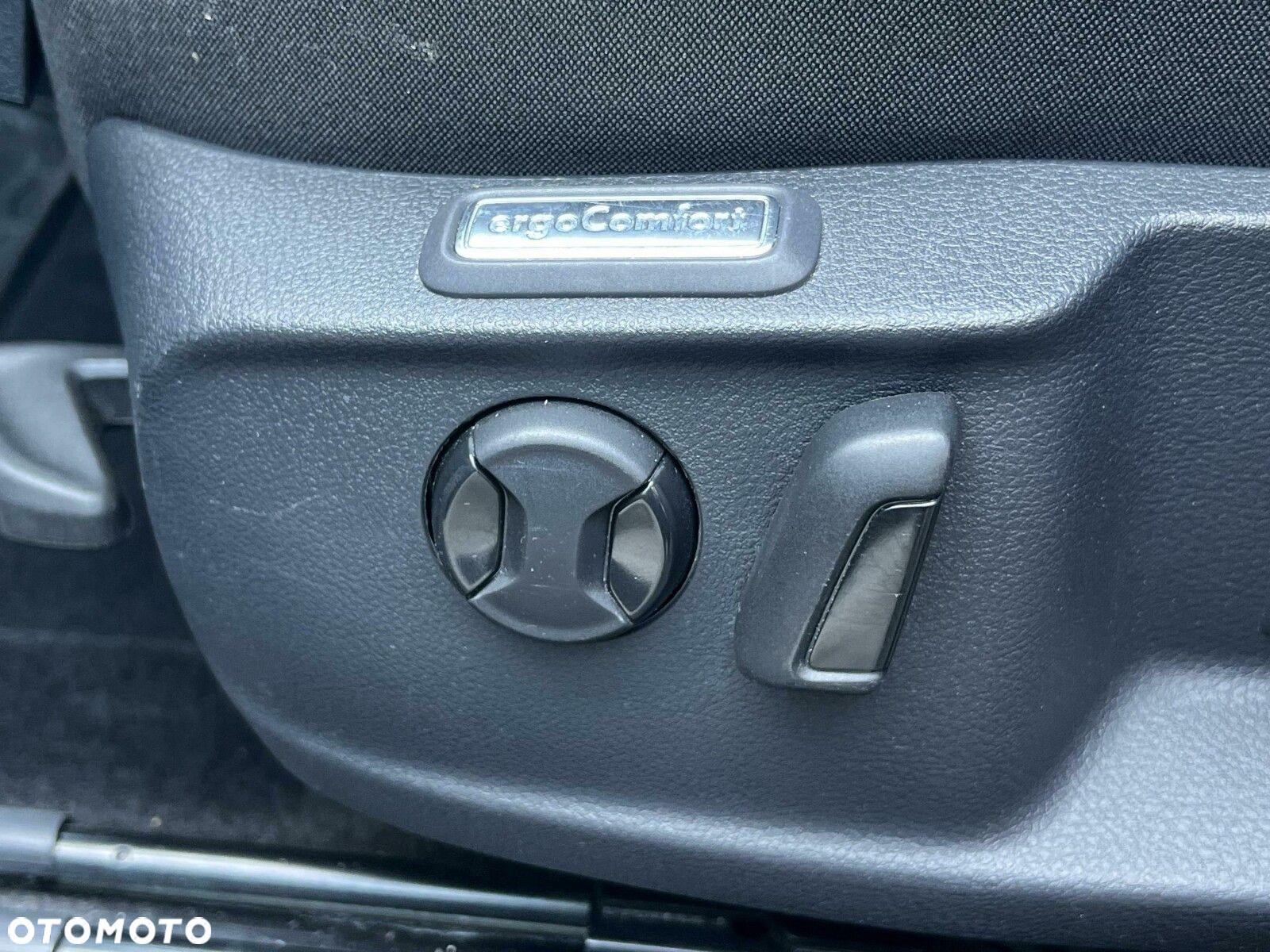Volkswagen Passat - 11