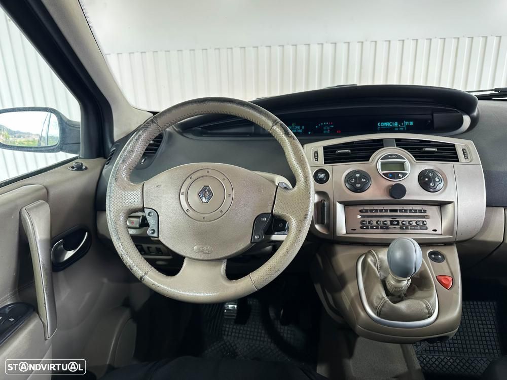 Renault Grand Scénic 1.5 dCi Dynamique S 7L. - 19