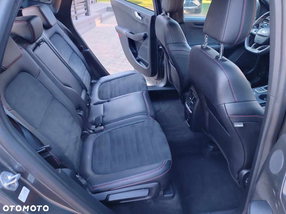 Ford Kuga 2.0 EcoBlue 4x4 ST-LINE X - 33