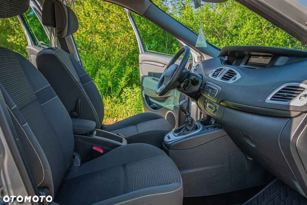 Renault Scenic 1.4 16V TCE Privilege - 15