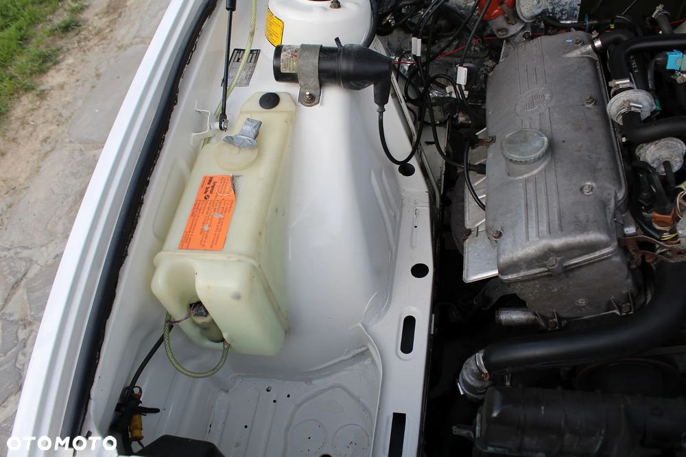 BMW Seria 5 518 i - 26